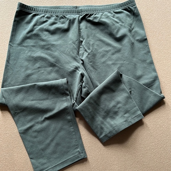 J. Jill Pants & Jumpsuits Jjill Olive Green Pima Capri Leggings Sz